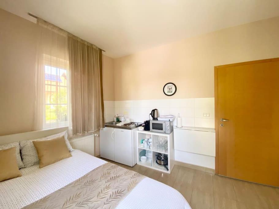 Linden Garden Apartment Постойна Екстер'єр фото