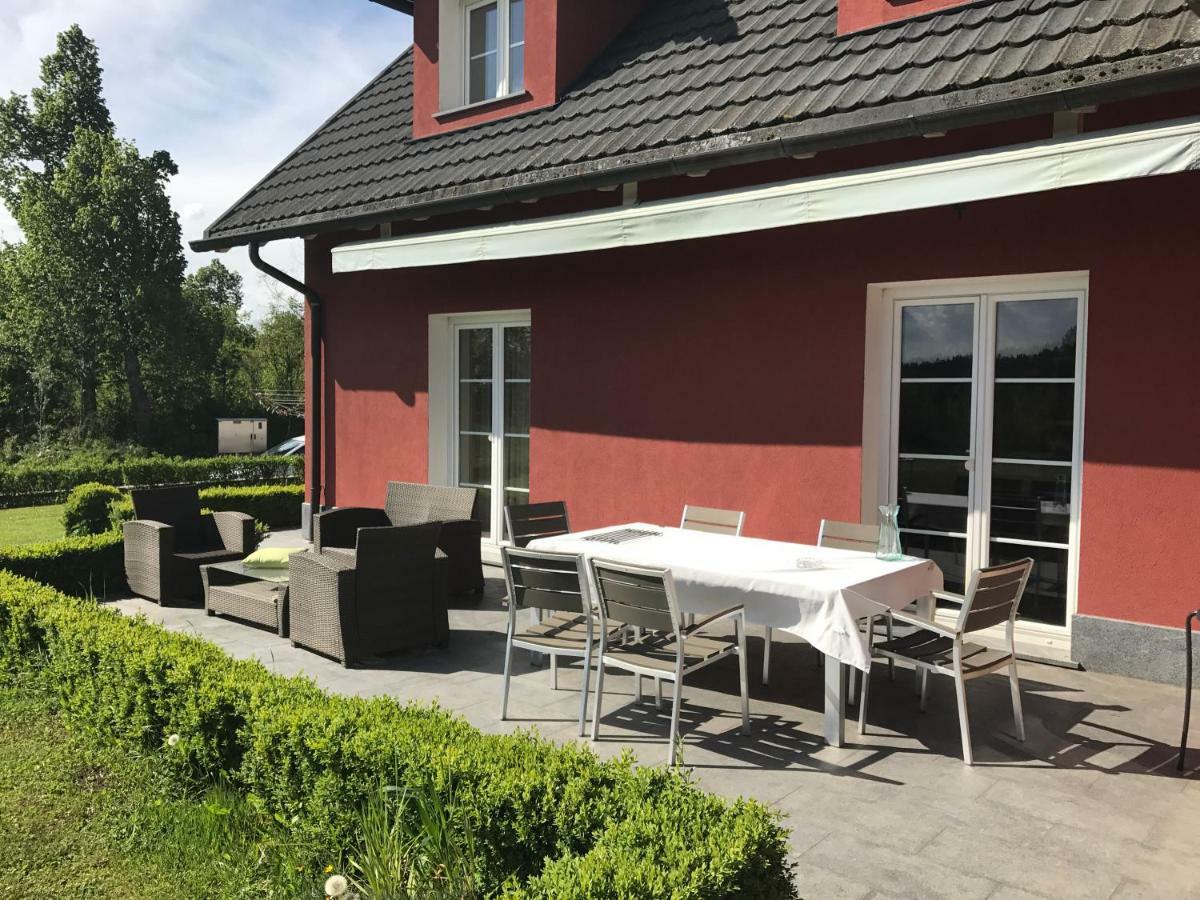 Linden Garden Apartment Постойна Екстер'єр фото