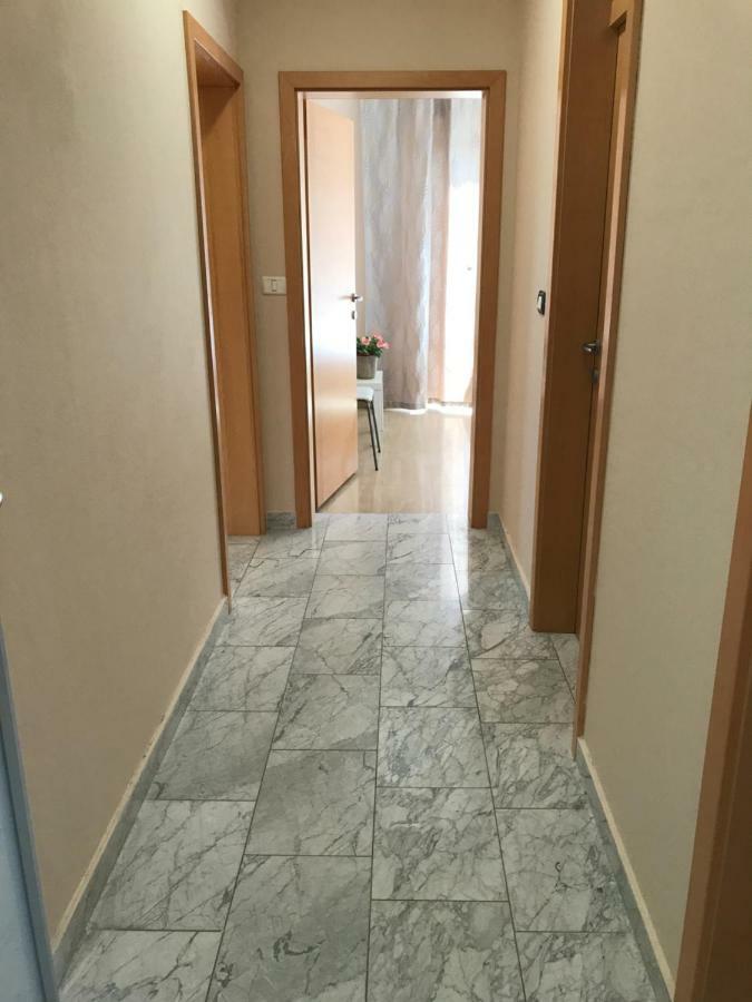 Linden Garden Apartment Постойна Екстер'єр фото