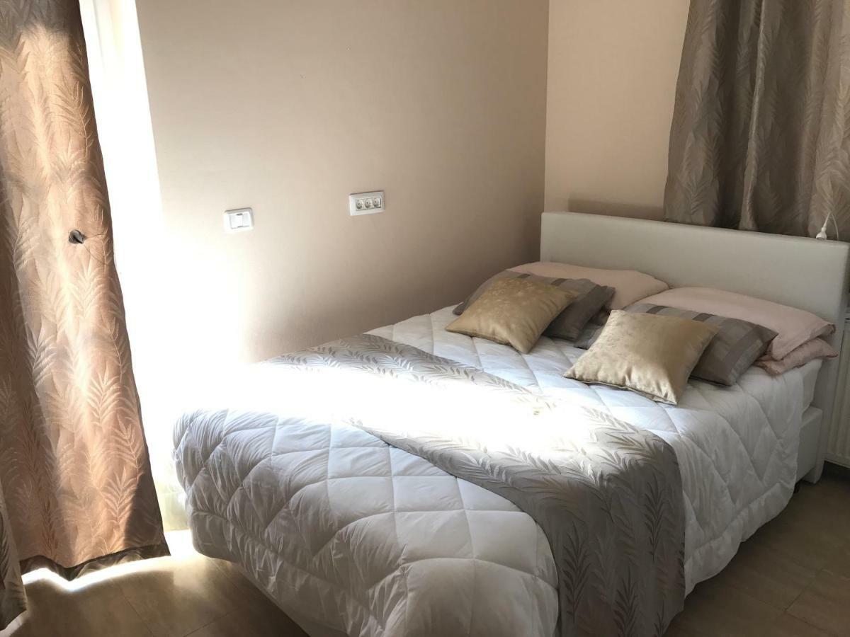 Linden Garden Apartment Постойна Екстер'єр фото