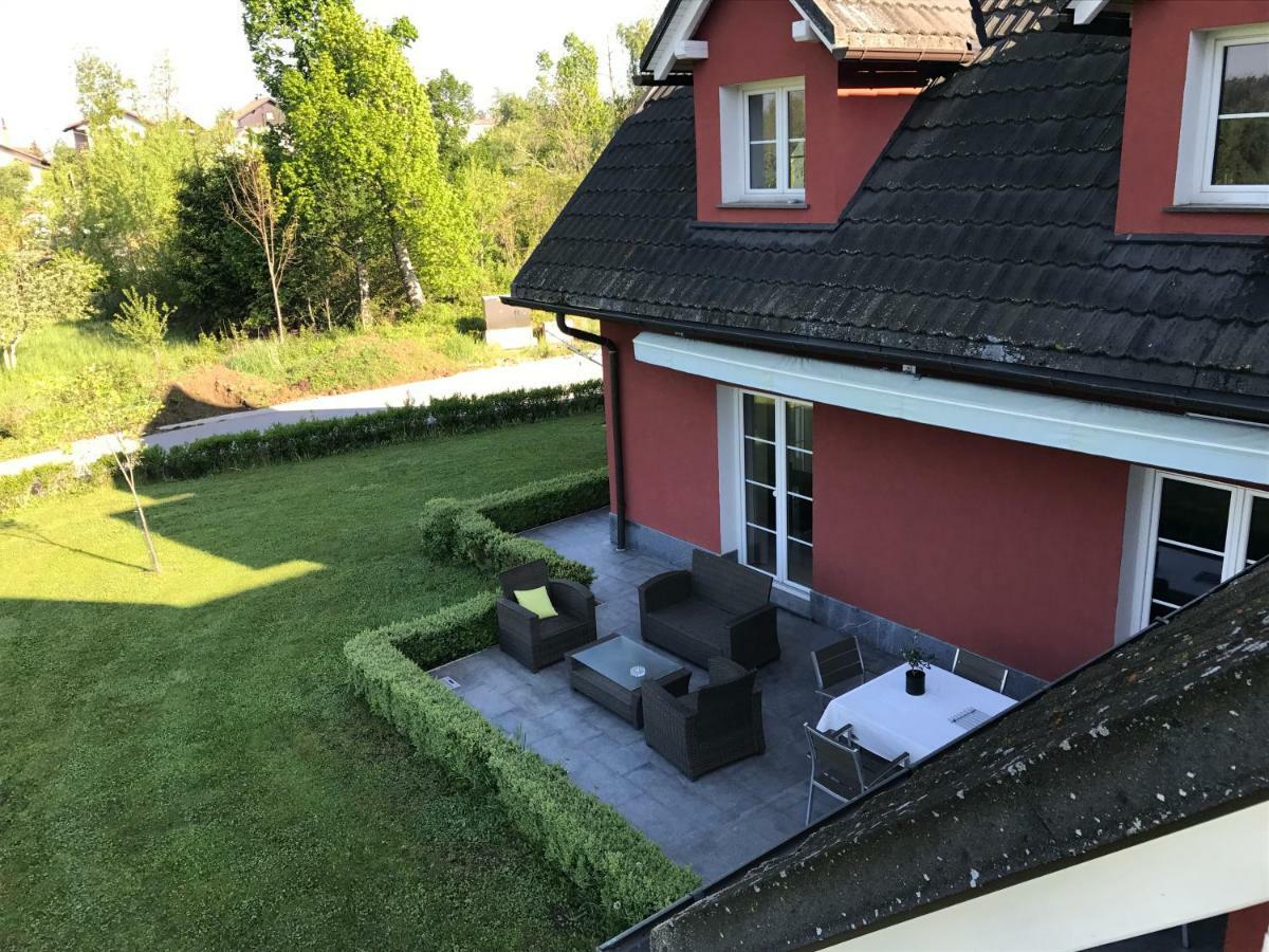 Linden Garden Apartment Постойна Екстер'єр фото